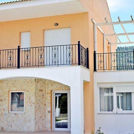 Villa Lily Skala Rachoni  Ngoại thất bức ảnh