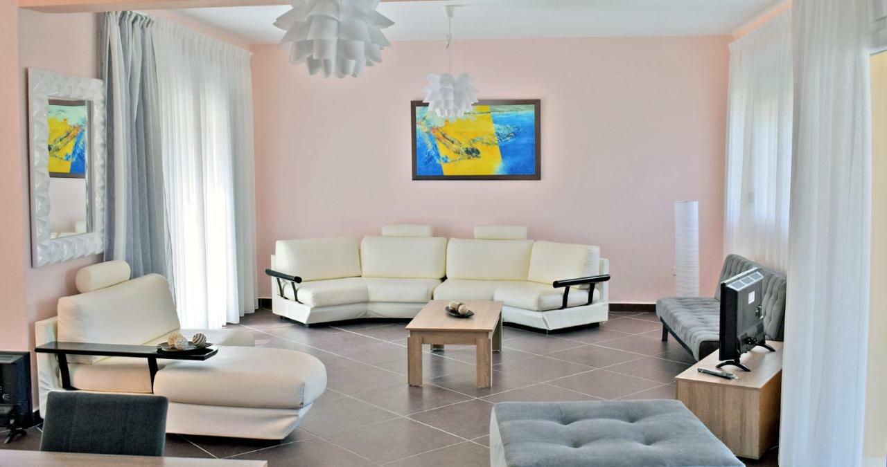 Villa Lily Skala Rachoni  Ngoại thất bức ảnh