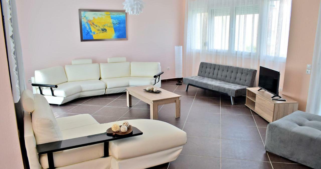 Villa Lily Skala Rachoni  Ngoại thất bức ảnh