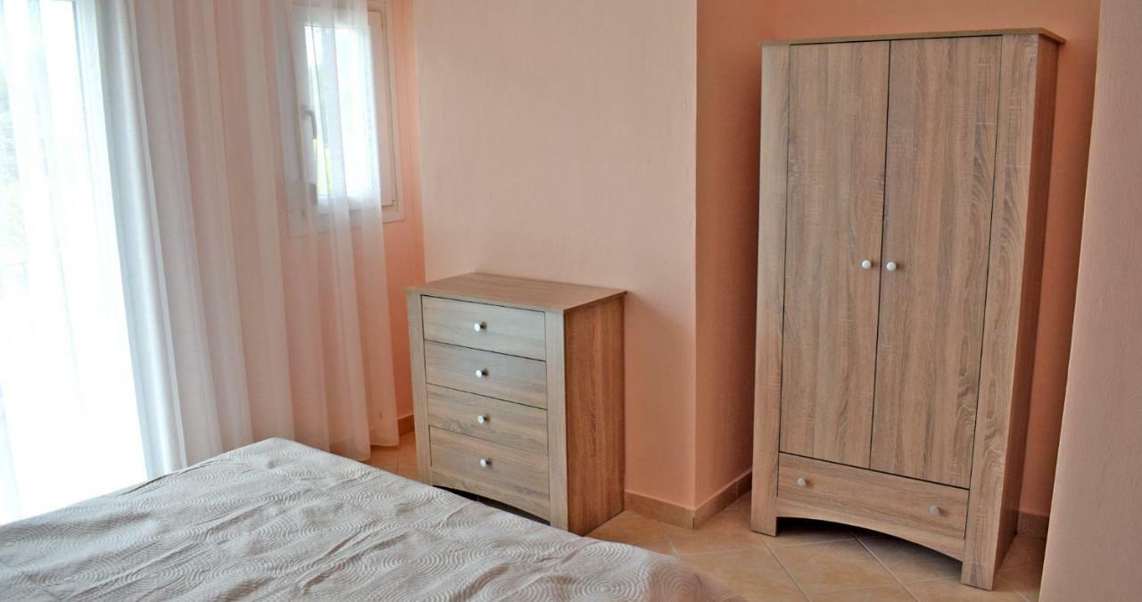 Villa Lily Skala Rachoni  Ngoại thất bức ảnh