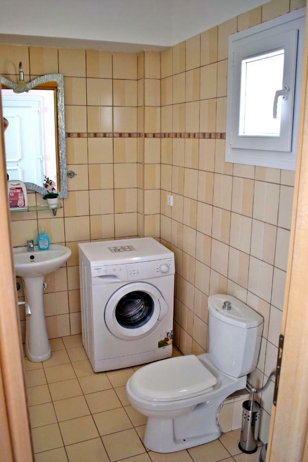 Villa Lily Skala Rachoni  Ngoại thất bức ảnh