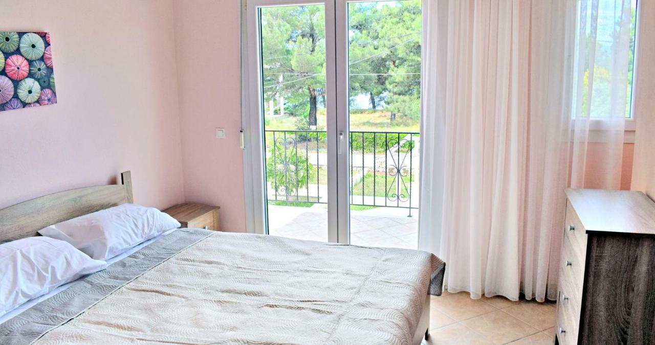 Villa Lily Skala Rachoni  Ngoại thất bức ảnh