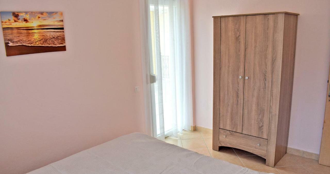 Villa Lily Skala Rachoni  Ngoại thất bức ảnh
